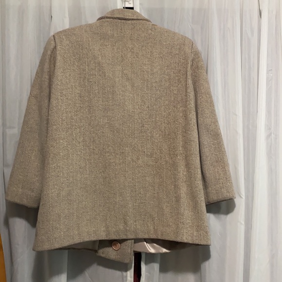 Blazer - Picture 9 of 15